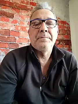 Soloyan online show from April 3, 4:46 pm