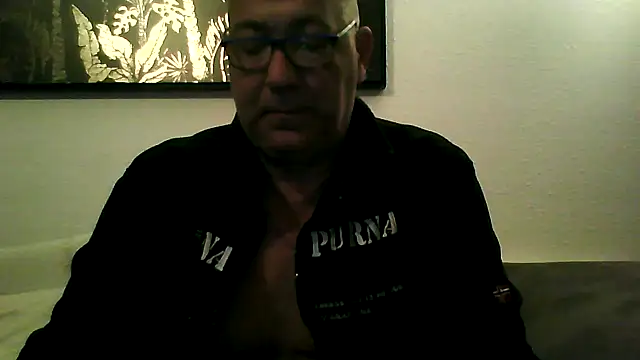 Soloyan online show from October 16, 5:16 am