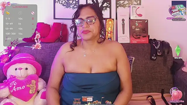 Angelabrowm online show from May 25, 1:38 am