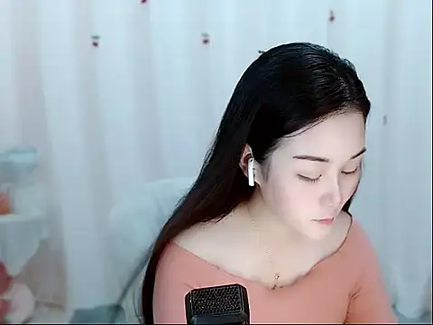 Amy-cnbaby online show from May 20, 1:35 am