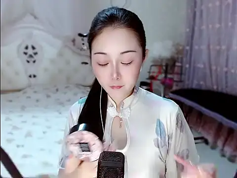 Amy-cnbaby online show from June 19, 1:44 am