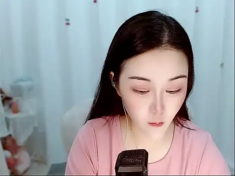Amy-cnbaby online show from May 27, 1:37 am
