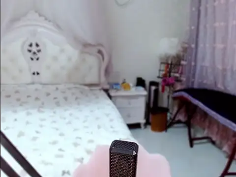 Amy-cnbaby online show from July 2, 1:50 am