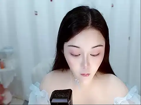 Amy-cnbaby online show from May 16, 1:48 am