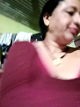 Snapshot of Haliya8 chatting on May 9, 5:05 pm Haliya8 online show from May 9, 5:05 pm