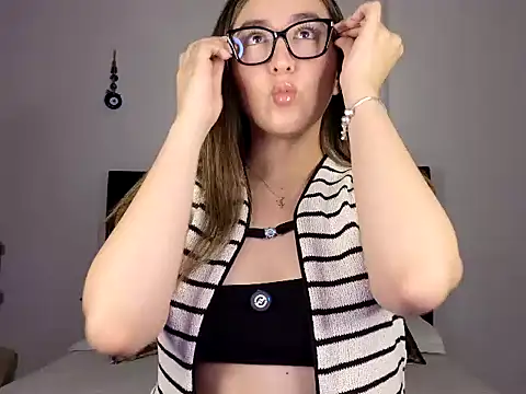 AnastasiaCampbell online show from June 6, 3:23 am