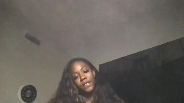 IvyLuxxxe online show from April 30, 6:09 am