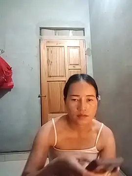 Snapshot of Nana-bibi chatting on May 6, 5:22 am Nana-bibi online show from May 6, 5:22 am