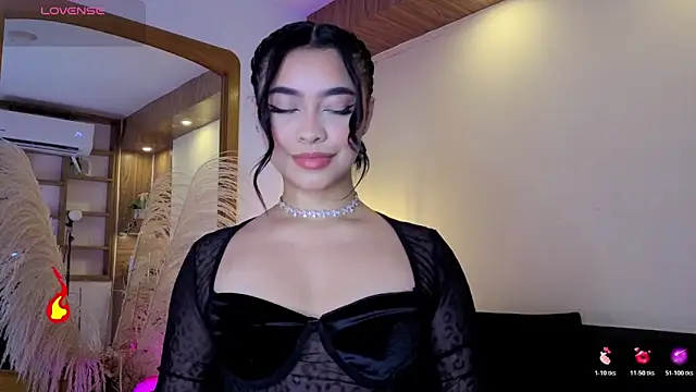 Chloe monroee online show from June 7, 3:23 am