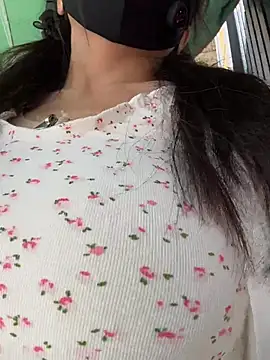 keke 00oo online show from May 4, 2:37 am