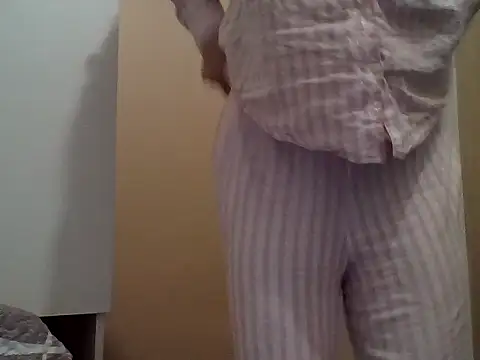 010874 online show from June 5, 4:17 am