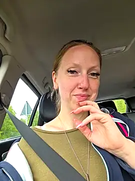 SweetGermanAlina online show from May 11, 2:45 pm