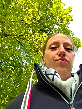 SweetGermanAlina online show from May 15, 5:33 pm