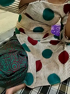 Seema yadav01 online show from July 13, 5:18 am