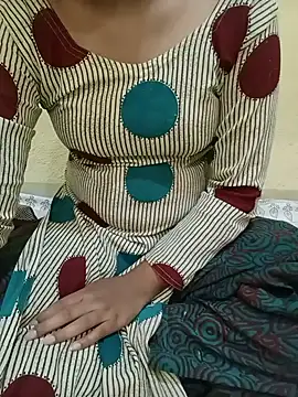 Seema yadav01 online show from May 23, 5:17 am