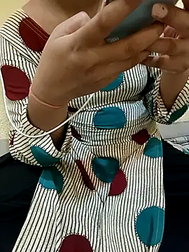 Seema yadav01 online show from June 13, 5:16 am