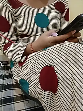 Seema yadav01 online show from July 27, 5:25 am