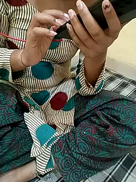 Seema yadav01 online show from July 15, 5:36 am