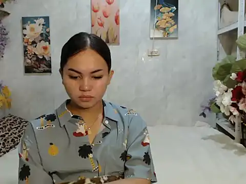 ur asiankat online show from June 24, 7:11 pm