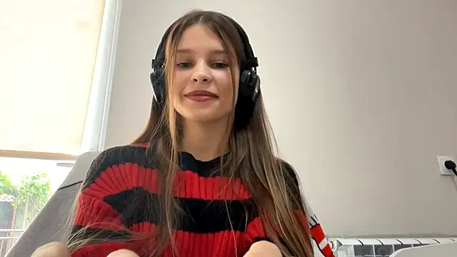 SerafinaAreizaga online show from June 10, 9:54 am