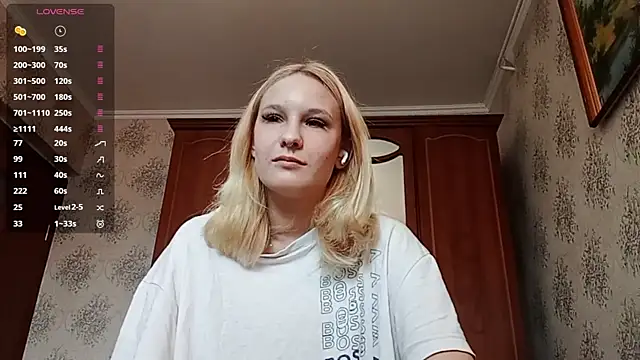 Snapshot of SharriLeisey chatting on May 25, 12:26 pm SharriLeisey online show from May 25, 12:26 pm