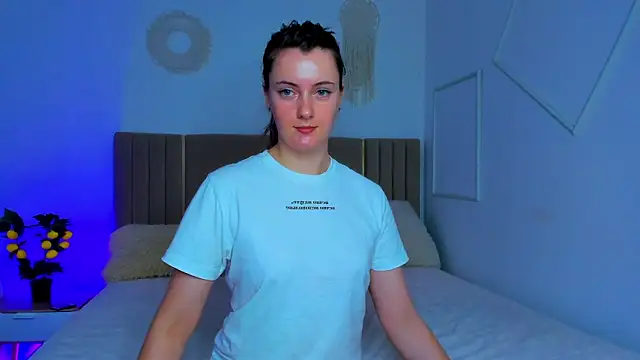 Cutie blushh online show from May 27, 12:12 pm