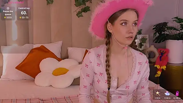 Flora DeVille online show from June 4, 5:06 pm