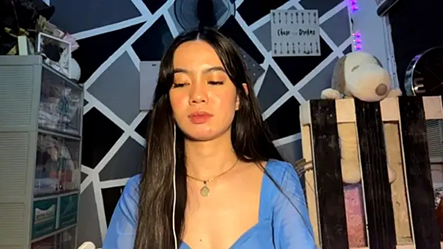 DesireePerson online show from May 4, 2:31 pm