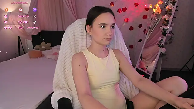 Elvienne online show from June 23, 3:04 am