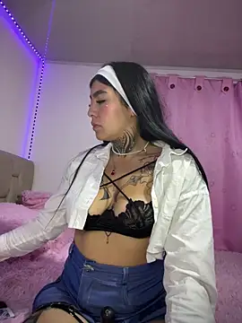 shanell bdsm online show from May 2, 3:01 am