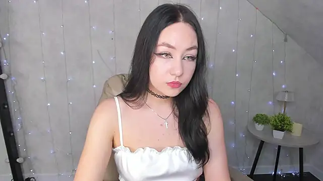Sofia Conner online show from May 3, 9:25 am