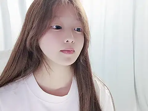Yangirl520 online show from June 3, 8:15 am