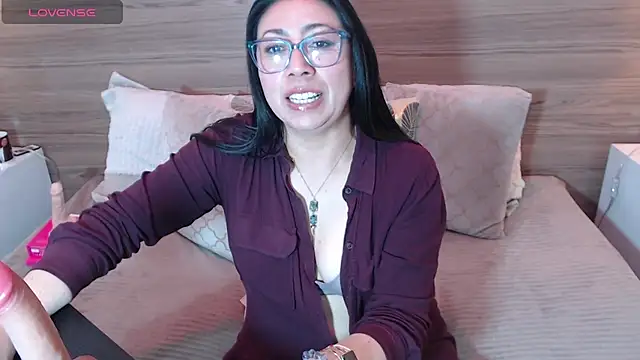 Snapshot of FranciscaVera chatting on July 3, 11:22 pm FranciscaVera online show from July 3, 11:22 pm