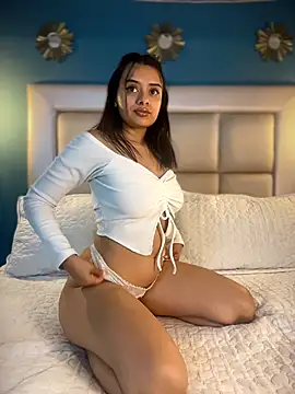 Snapshot of Ivonny_x chatting on June 12, 6:00 am Ivonny x online show from June 12, 6:00 am