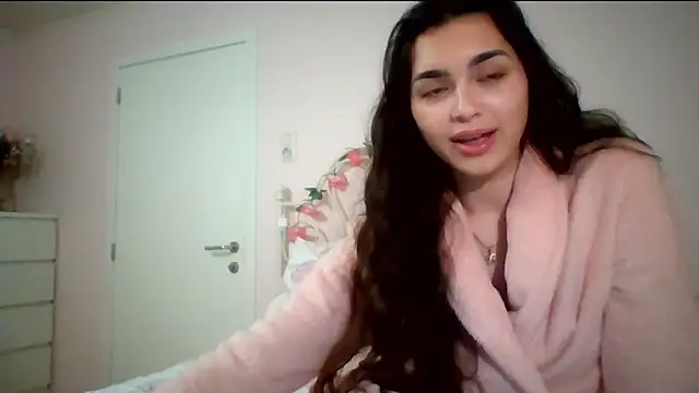 yourbella37 online show from May 10, 7:49 pm