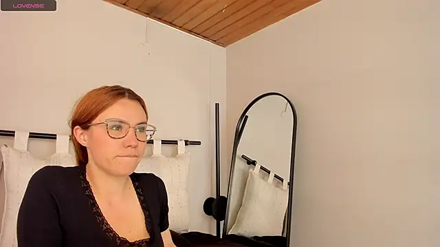  zoe 3 online show from June 2, 1:22 pm