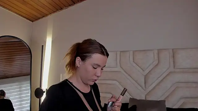  zoe 3 online show from July 17, 12:57 pm