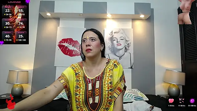 Snapshot of _tamara_priya_ chatting on May 23, 11:53 am tamara priya online show from May 23, 11:53 am
