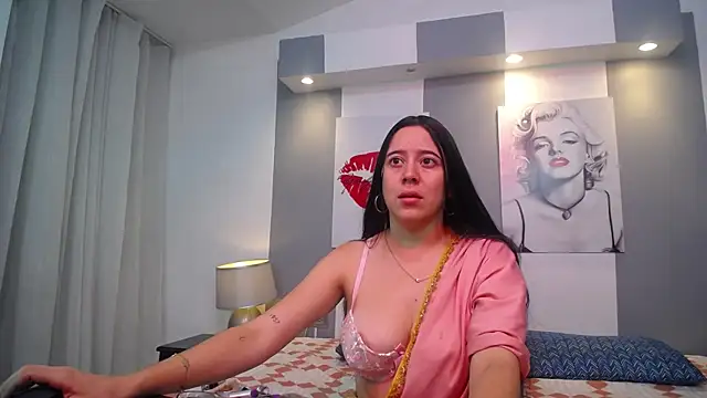 Snapshot of _tamara_priya_ chatting on July 22, 11:34 am tamara priya online show from July 22, 11:34 am