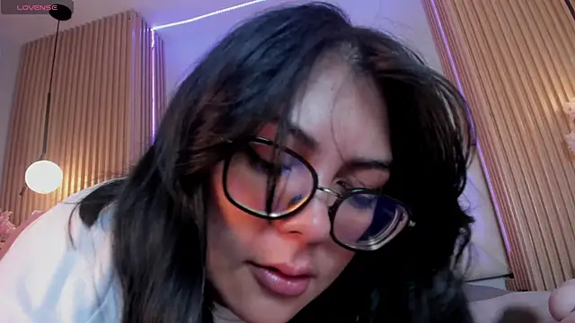Paulina bennet online show from July 1, 12:38 pm
