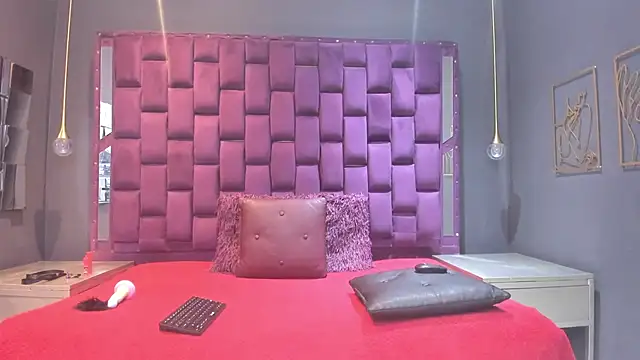 AlesiaLara online show from June 14, 7:04 pm