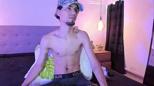 MichaelEvanss  online show from May 28, 12:44 pm
