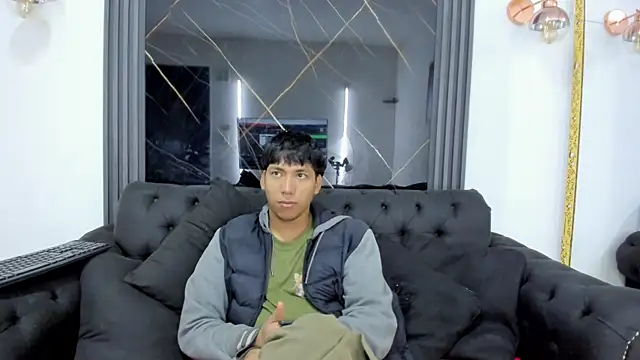 jhoan evanss online show from July 4, 3:46 am