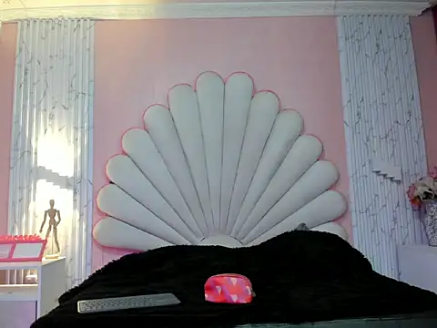 Katemos st online show from May 28, 1:06 pm