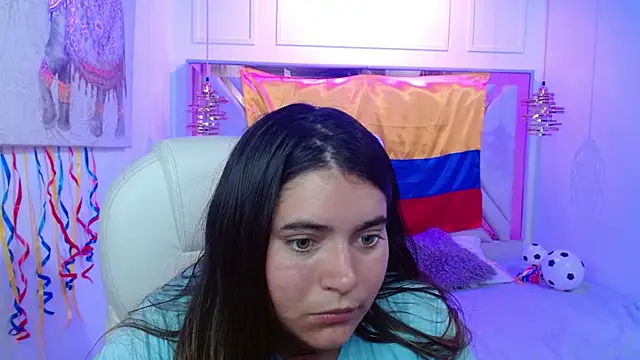 Laurha  online show from July 1, 7:36 pm