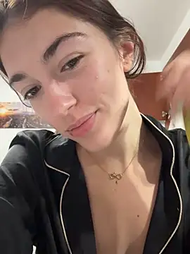 AdrianaSolerr online show from April 30, 9:19 pm