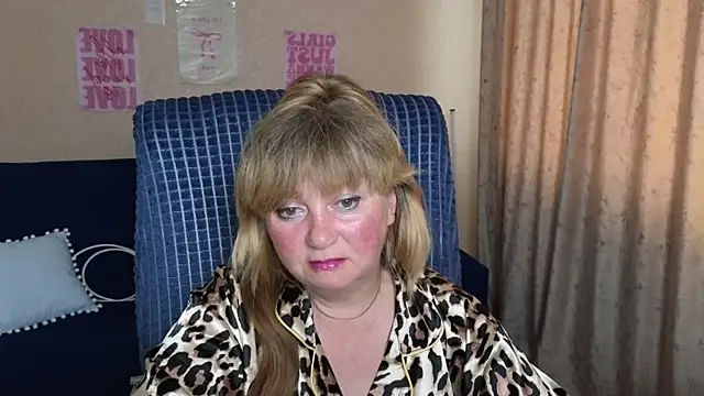 Melania Cook online show from June 2, 1:33 pm