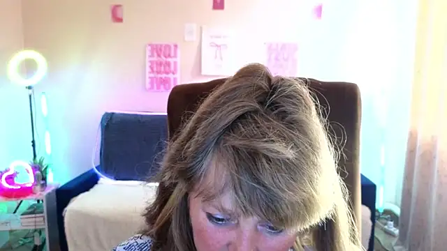 Melania Cook online show from June 14, 2:40 pm