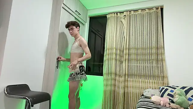  peachyboy online show from June 16, 5:40 am