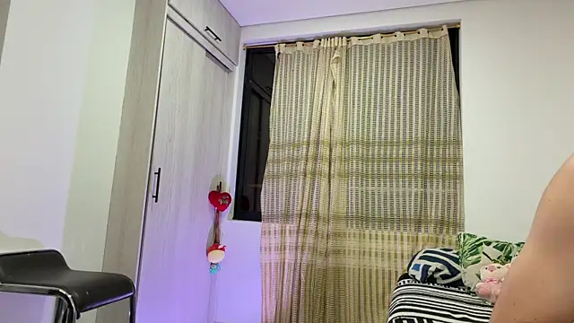  peachyboy online show from June 17, 3:39 am